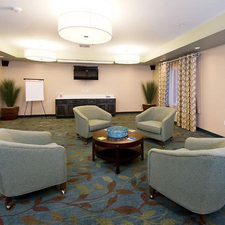 Candlewood Suites Greeley By Ihg Экстерьер фото